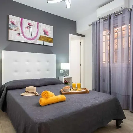 Playa De Fanabe Sleeps 6 With Pool Air Con And Wifi Вилла